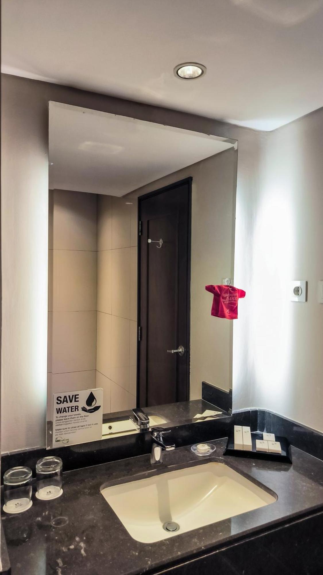 Swiss-Belhotel Bogor Esterno foto