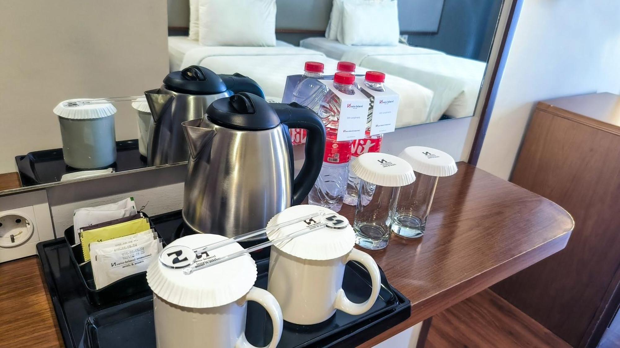 Swiss-Belhotel Bogor Esterno foto