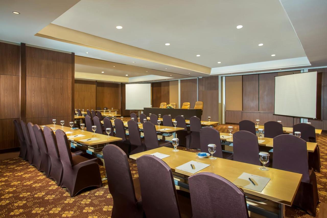 Swiss-Belhotel Bogor Esterno foto