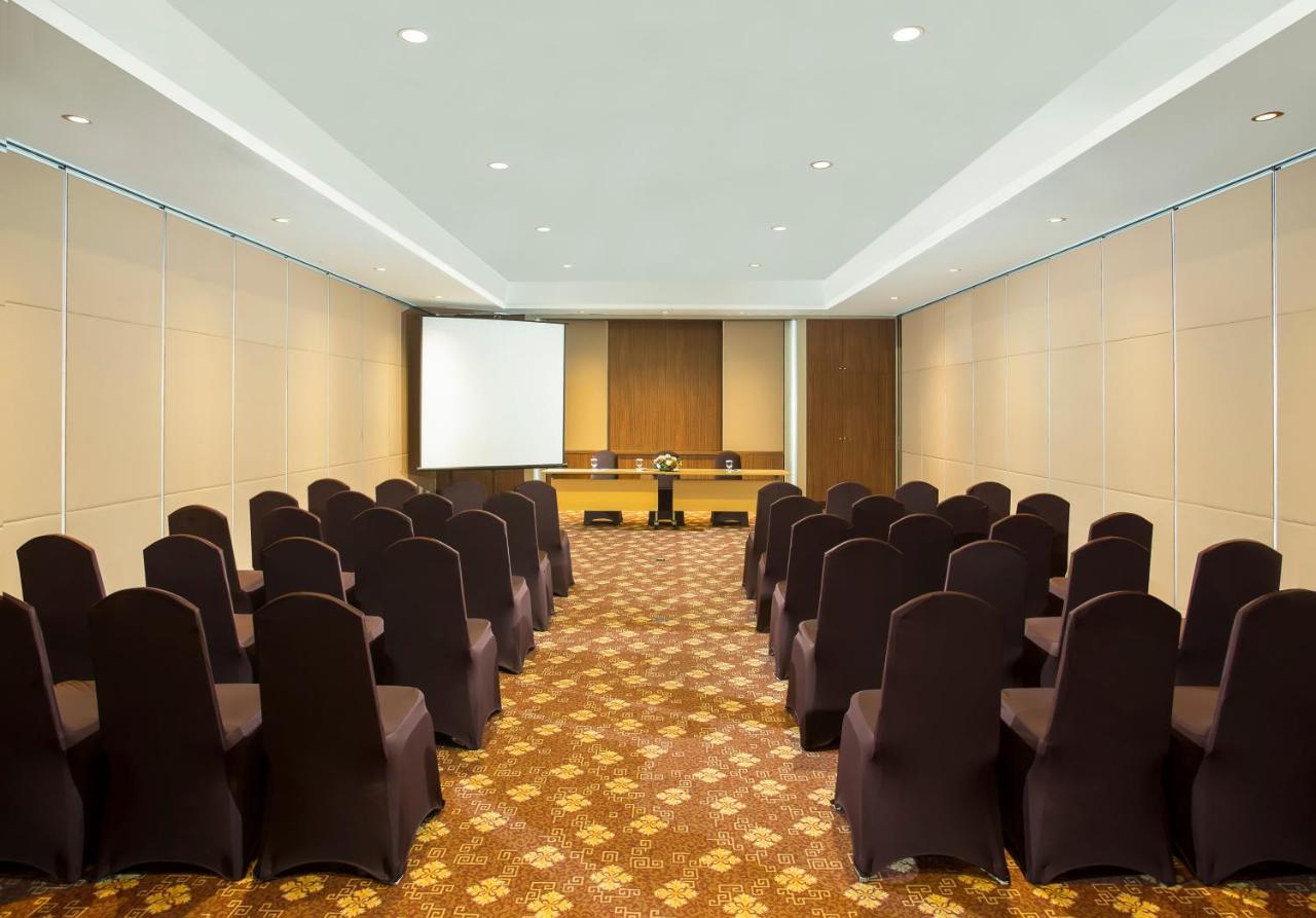 Swiss-Belhotel Bogor Esterno foto