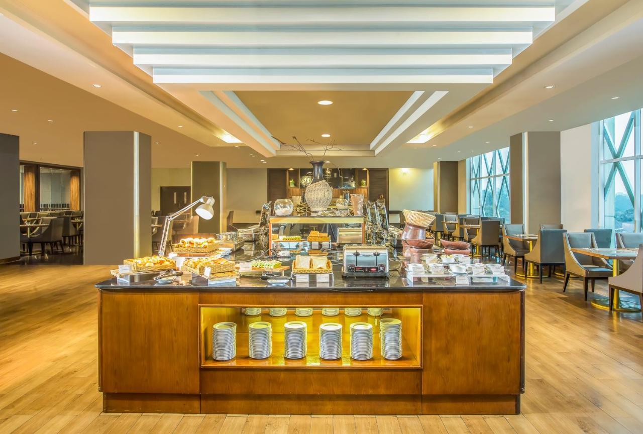 Swiss-Belhotel Bogor Esterno foto